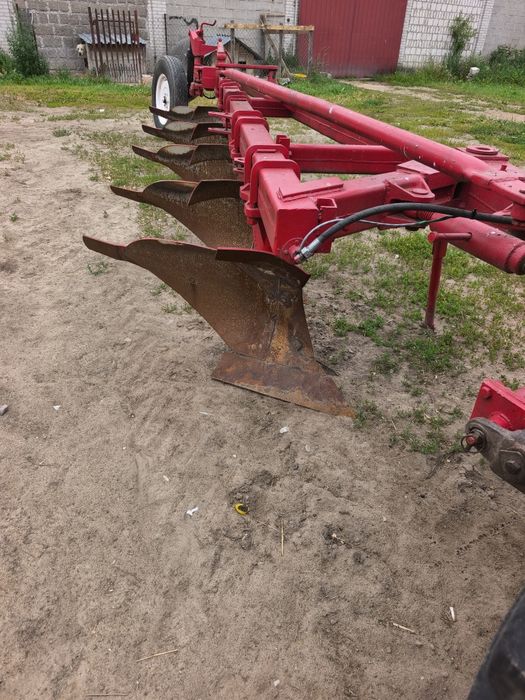Pługi,pług 5 skibowy