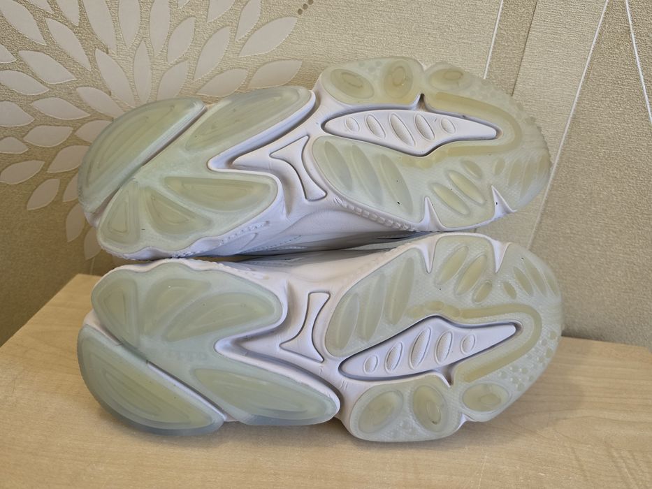 Кросівки Adidas Ozweego Celox оригінал р.37
