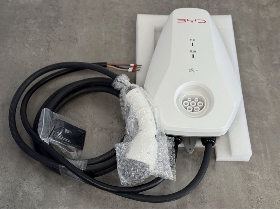 (Нова)Зарядний настінний пристрій BYD 7.4 кВт GB/T AC 32А 1-фаза 2291