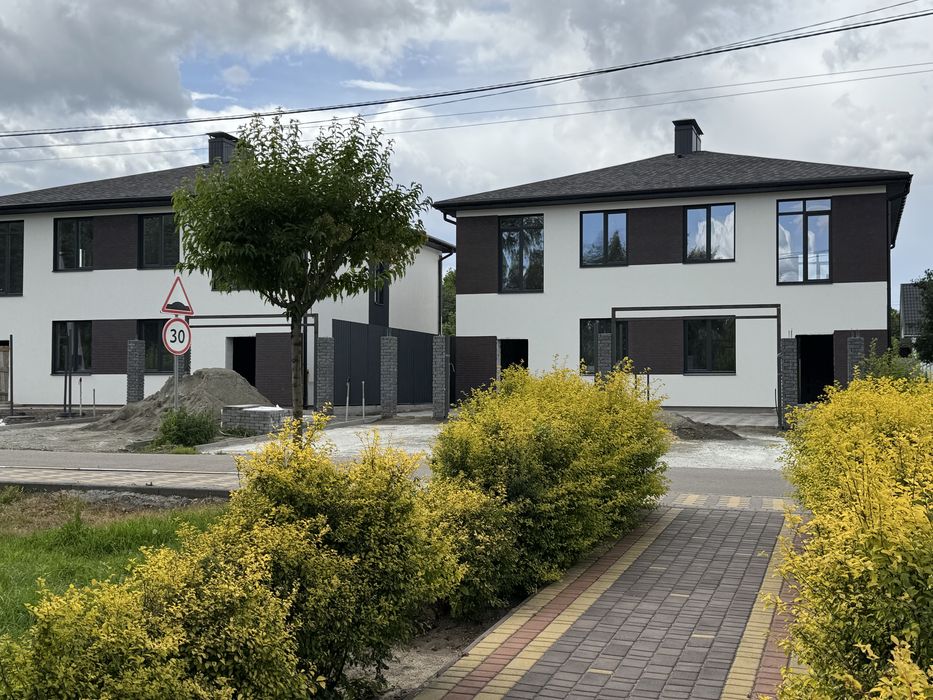 Будинок дуплекс біля озера! Газ