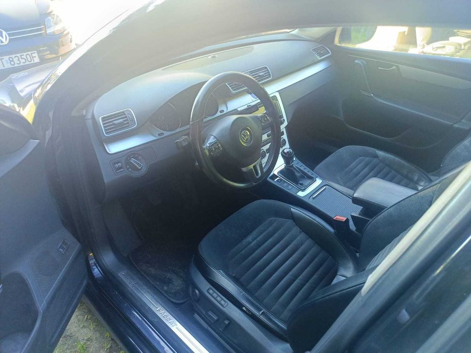 DAWCA na części VW PASSAT B7 2.0 TDI  kod silnika CFGB kod lakieru LC9X