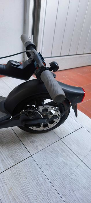 Trotinete Elétrica Segway Ninebot KickScooter F25E ||
