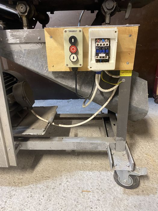 Деревообробний станок на 3 фази двигун 3 Квт