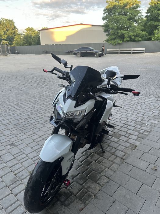 Kawasaki z900 2023