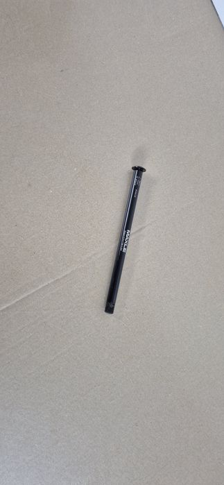 Oś. Maxle 12x148mm. Sztywna Oś.