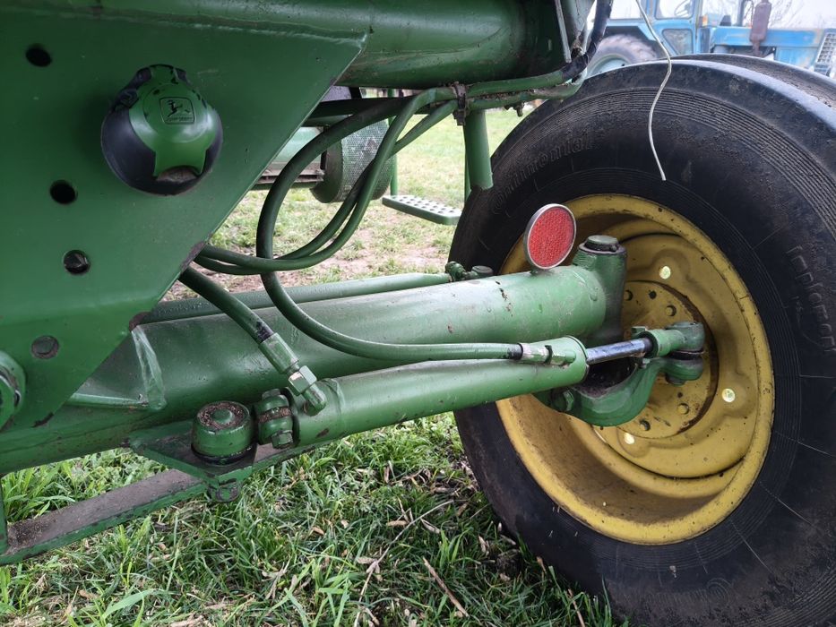 Комбайн John Deere 1157