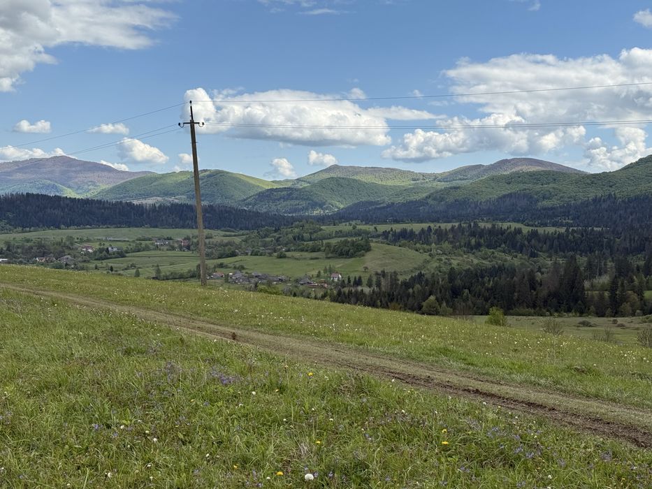 Продається ділянка у с. Річка з краєвидами