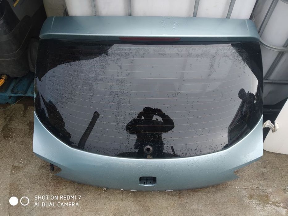 Tampa mala e parachoques tras Ibiza 6J 2011