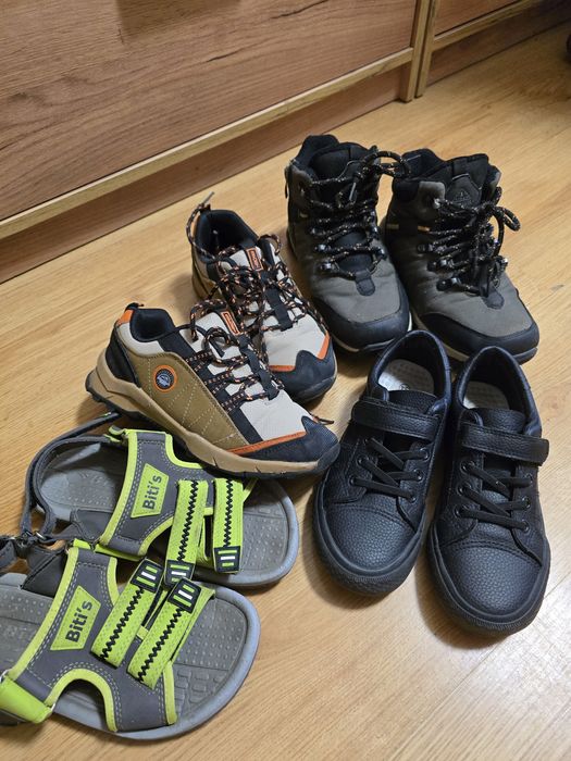 Черевики зимові на хлопчика, та інше взуття