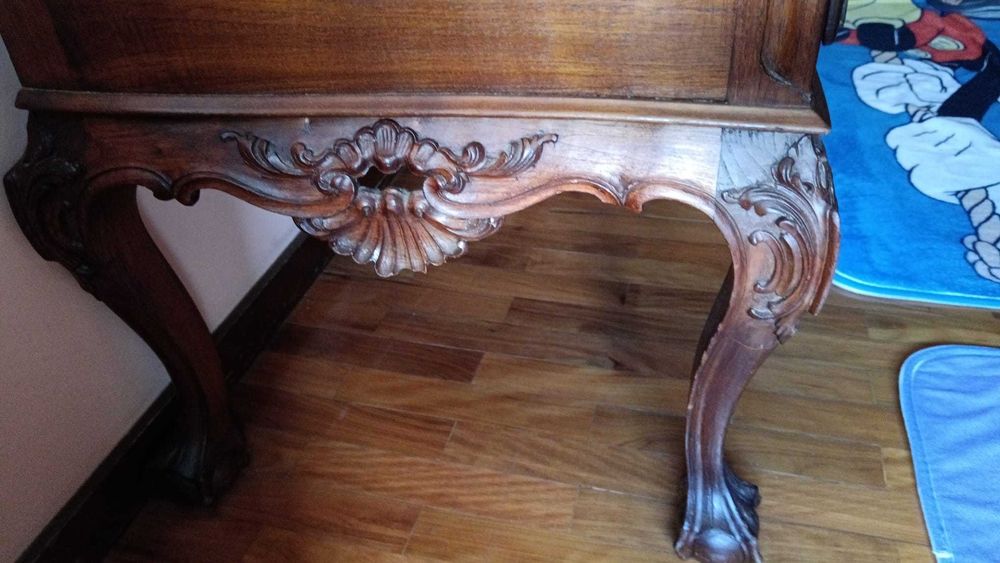 Cómoda vintage em bom estado