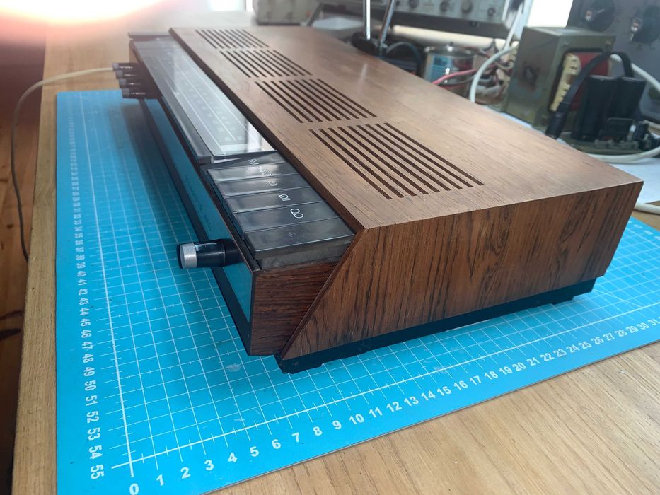 Rádio / amplificador Bang & Olufsen Beomaster 1000