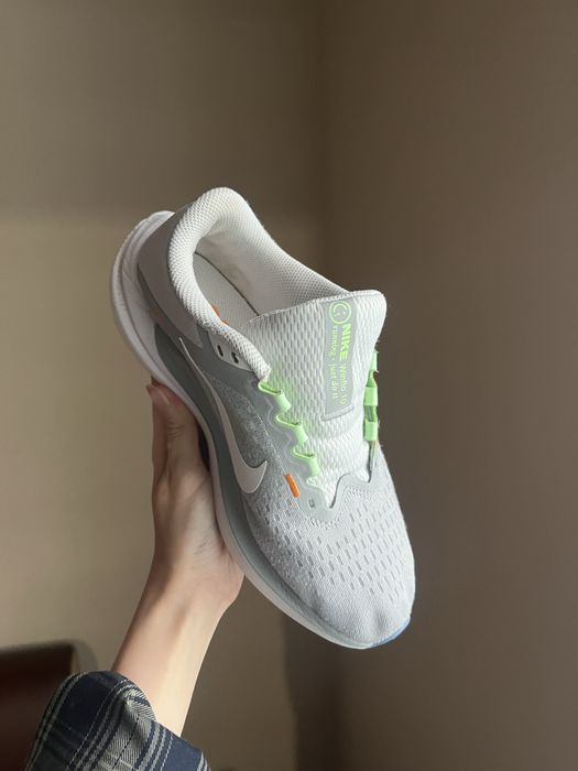 Жіночі кросівки Nike Air Winflo 10, сірі, розмір 38