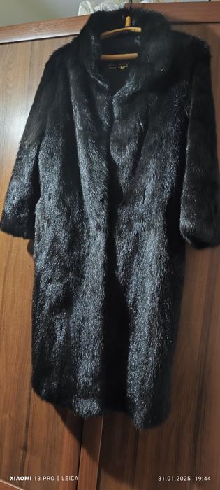 Шуба натуральна жіноча