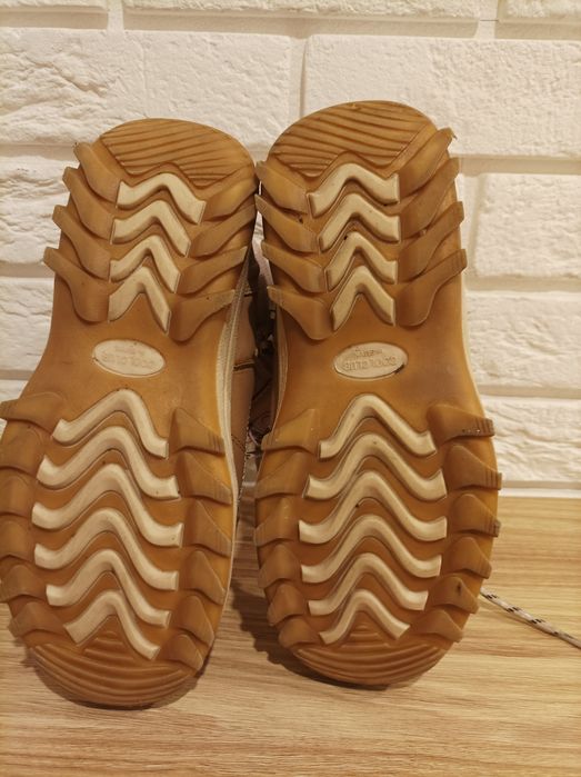 Trzewiki dziewczęce