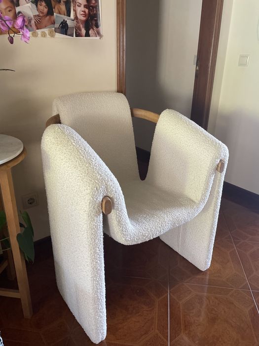 Poltrona nova  de ferro e madeira