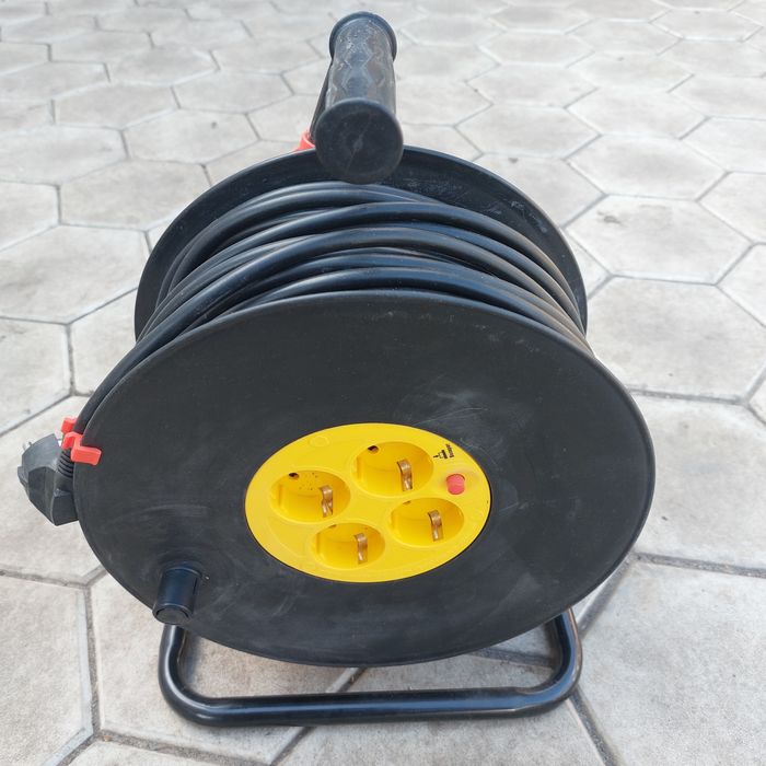 Подовжувач переноска 50м. ІЕК УК50 запобіжник кабель з заземленням