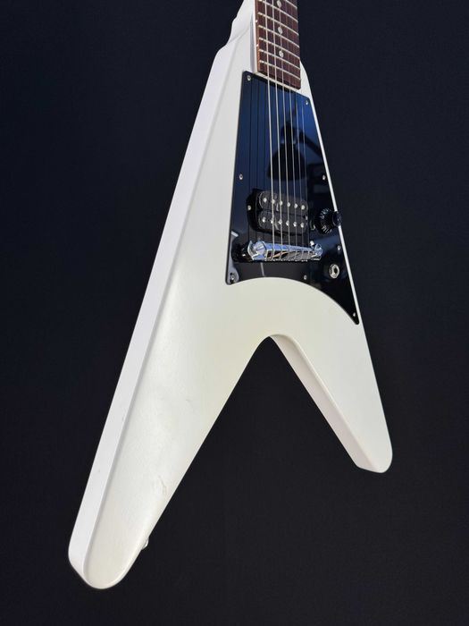 Gibson Flying V Melody Maker (2011), Satin White