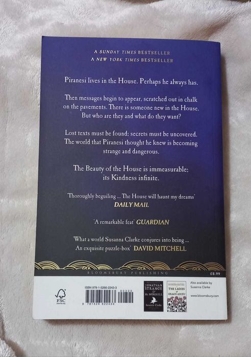 Susanna Clarke- Piranesi