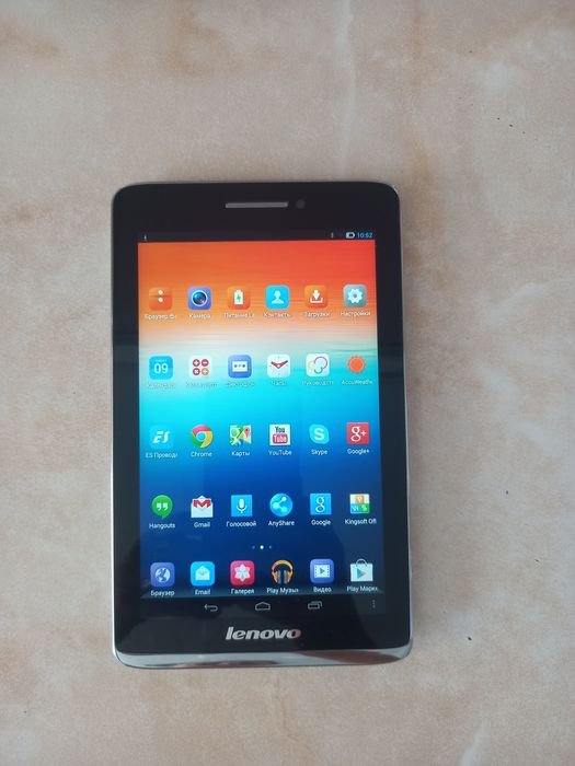 Планшет " Lenovo"