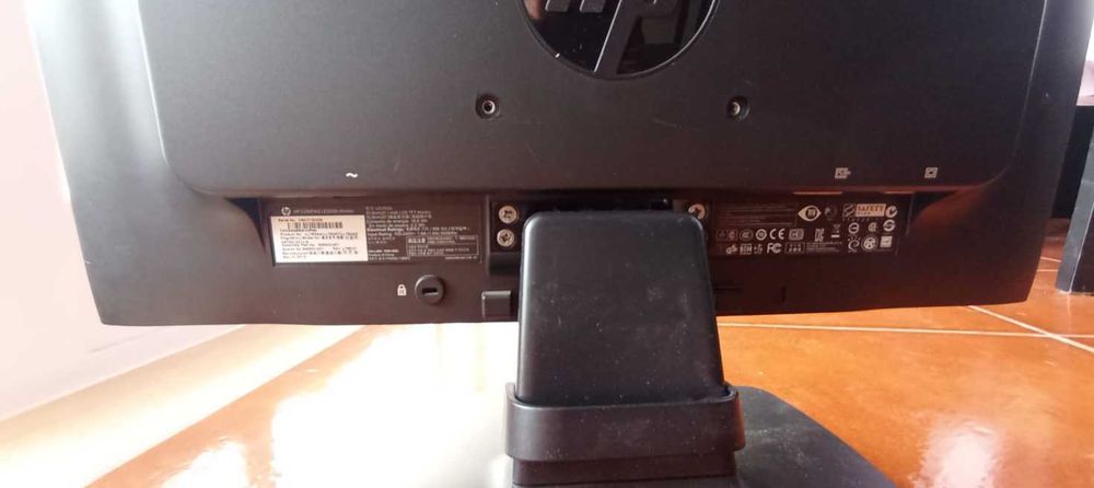 HP Compaq LE2002x433583934858874882