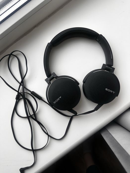 Провідні навушники Sony MDR-XB550AP (Extra Bass)
