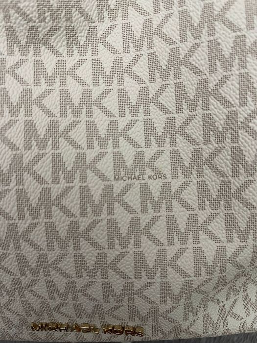 Mala Michael Kors