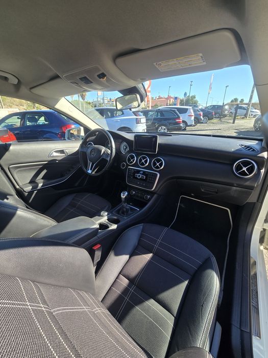 Mercedes A180 cdi Urban , ano 2013 , EXCELENTE ESTADO!