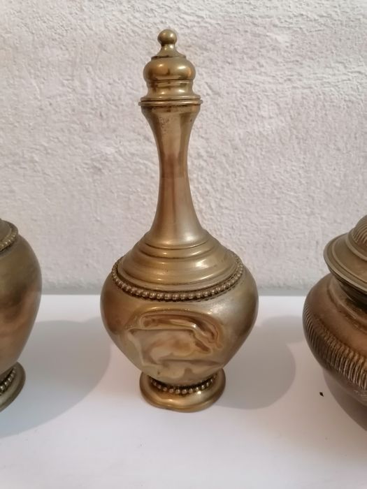 Peças em latão antigas