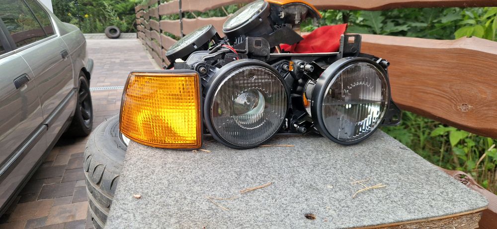 BLACK HELLA BMW E34. E32. Xenon. Kierunki