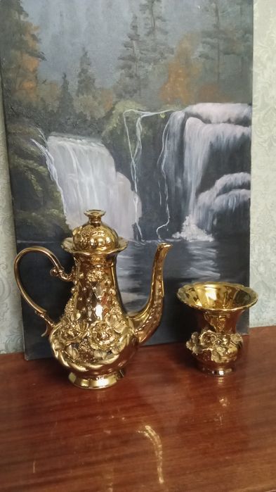 Чайник 1,3л(кофейник) и вазочка для цветов сов. времён. Можно отдельно