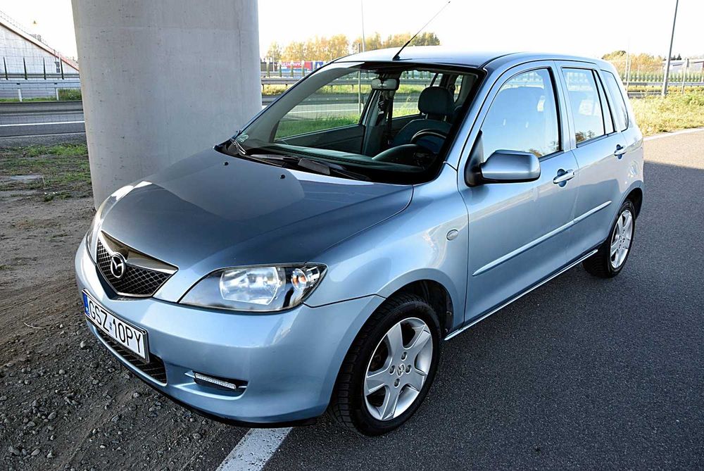 Mazda 2