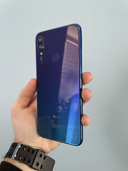 Мобільний телефон Xiaomi Redmi Note 7 в гарному стані
