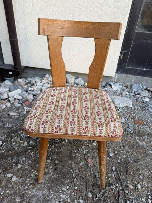 Taborety ,krzesła wyprzedaż.