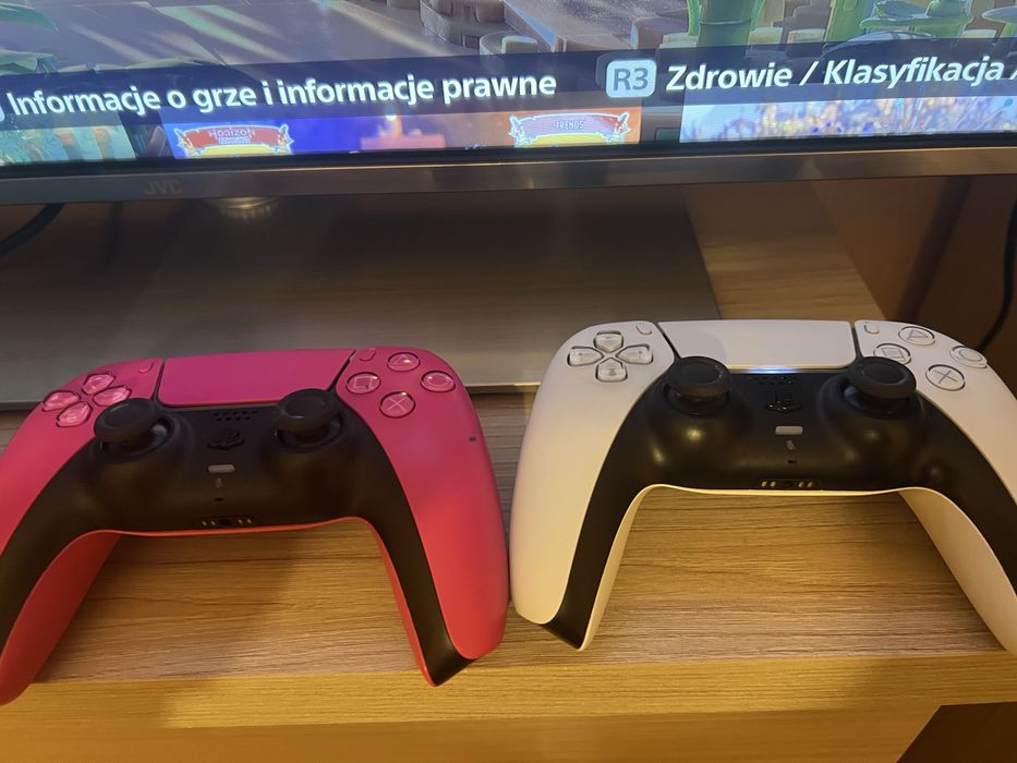 Playstation 5 + dwa pady