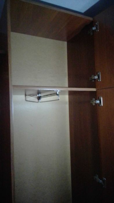 Продаю прихожую б/у