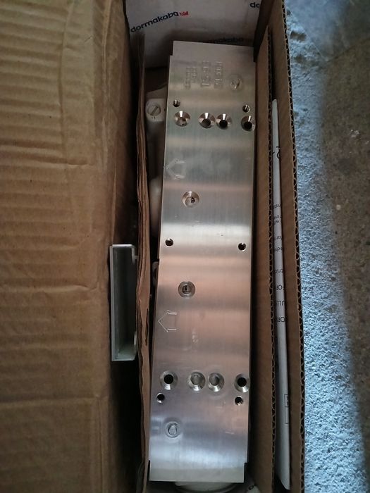 Samozamykacz  do drzwi dorma ts 93G