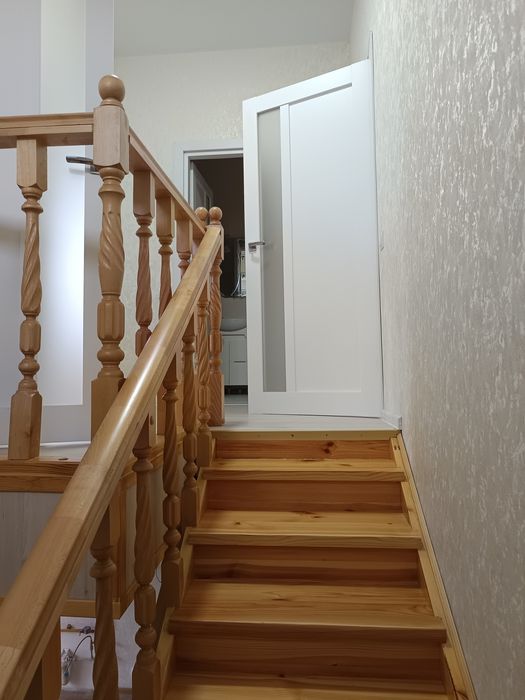 Продаётся  2 х этажный дом Бородинский микрорайон