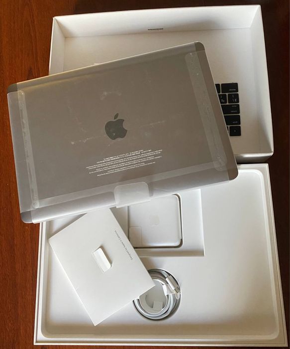 MacBook Pro 13 2020 Space Gray
