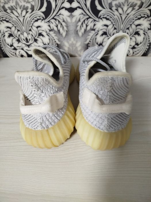 Кросівки Adidas Yeezy Boost 350 V2, оригінал 42 розмір