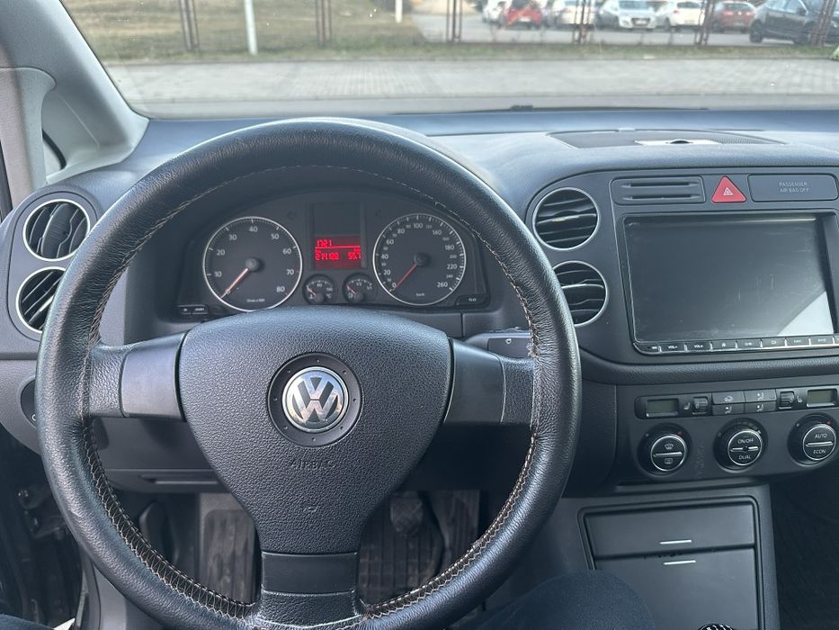 Volkswagen Golf 5 plus*1.6mpi