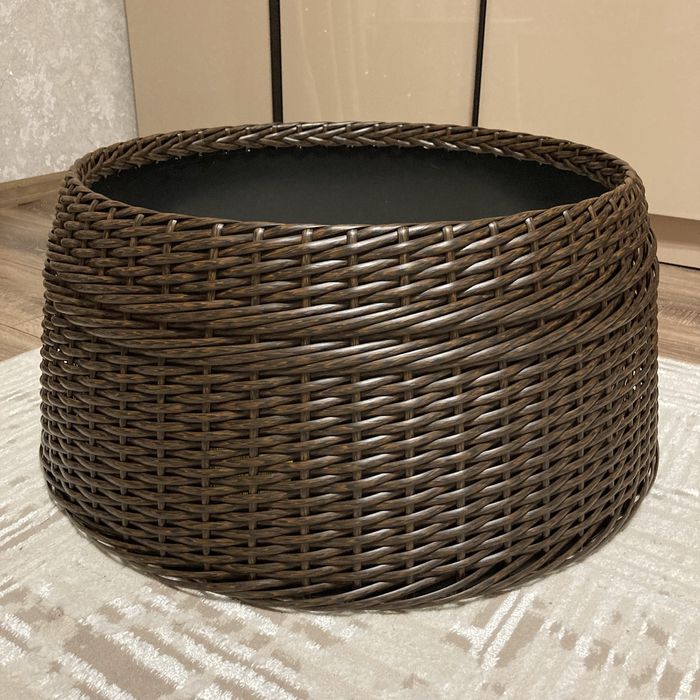 Спідничка під ялинку зі штучного ротангу