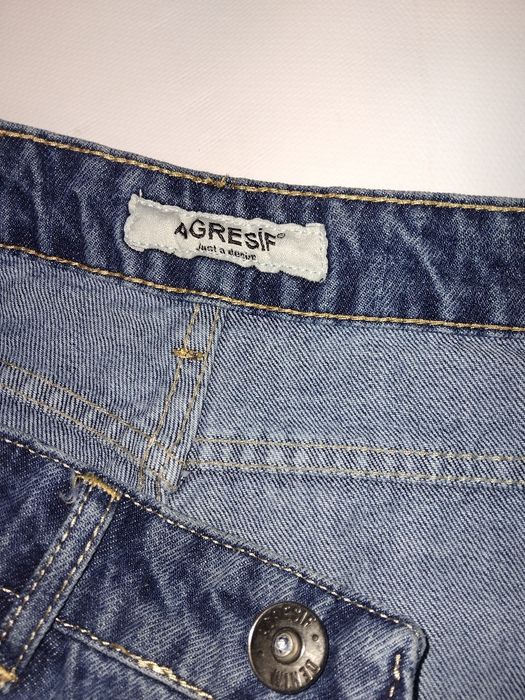 Темно сині джинси