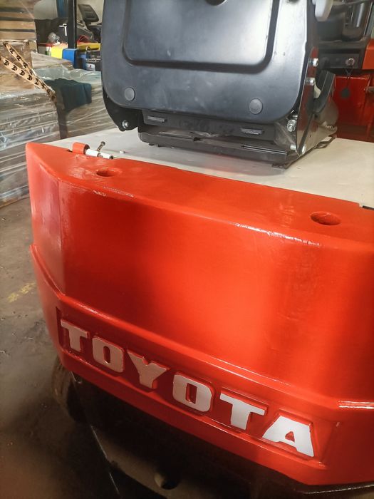 Empilhador Toyota eléctrico 1.6 ton