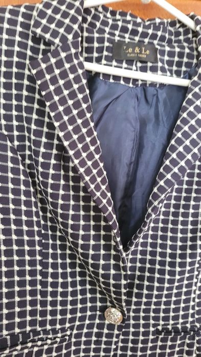 Піджак в клітинку