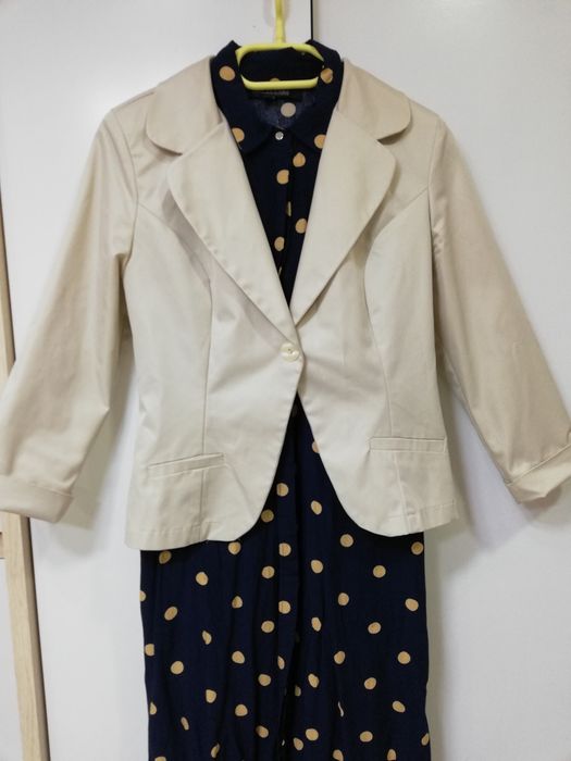 Żakiet  beżowy rozmiar 38