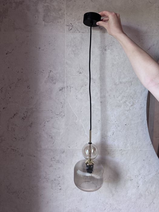Lampy wiszące ryflowane
