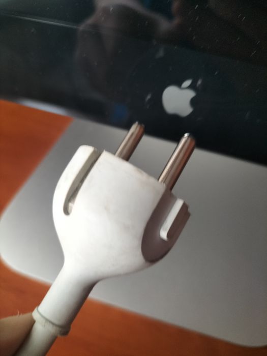 IMac mini zestaw +kable myszka oraz klawiatura