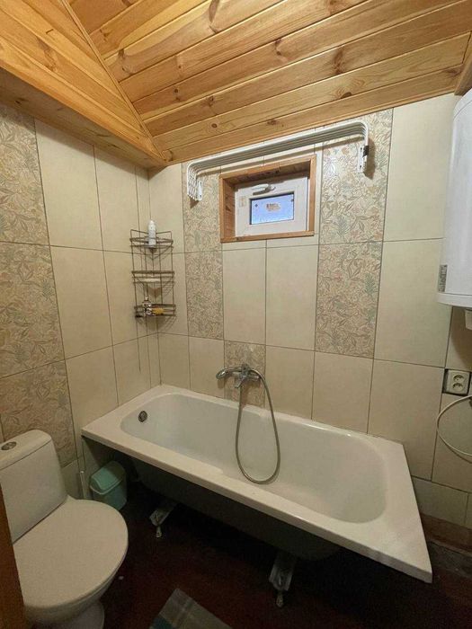 Продаж ділянки з двома будинками в селі Шпитьки, 214м2, без%