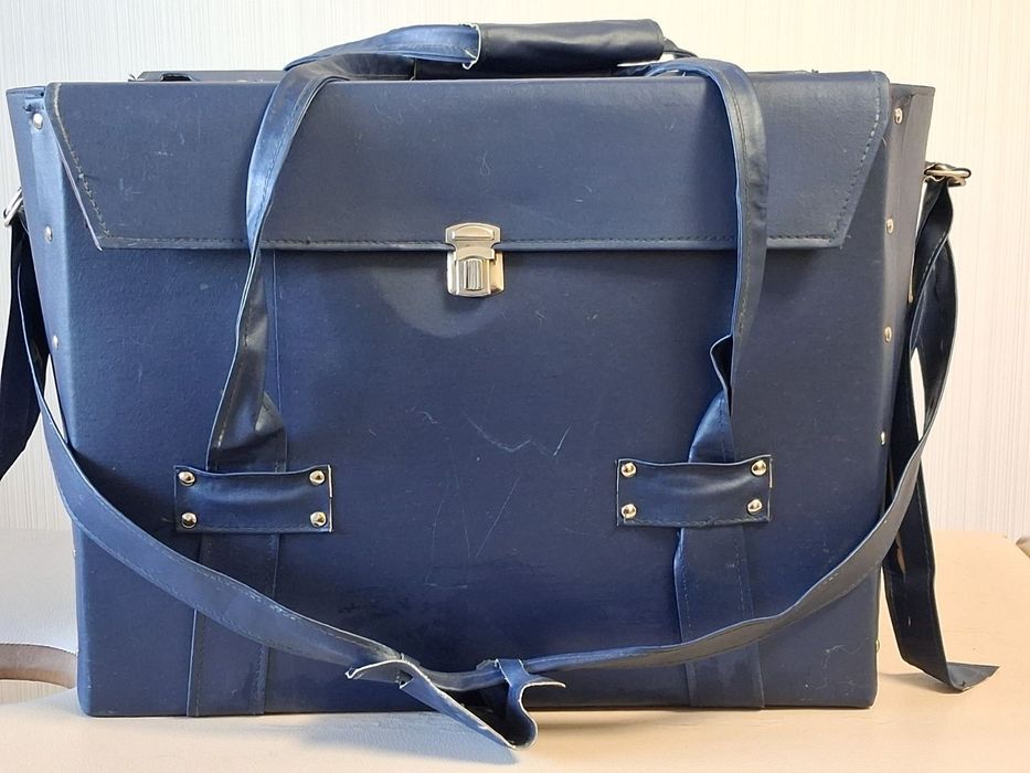 Сумка кофр. Большая.