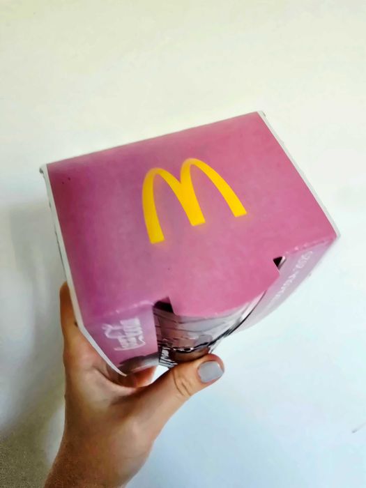 Szklanka Coca-Cola x MacDonald's limitowana kolekcja 2025 różowe szkło